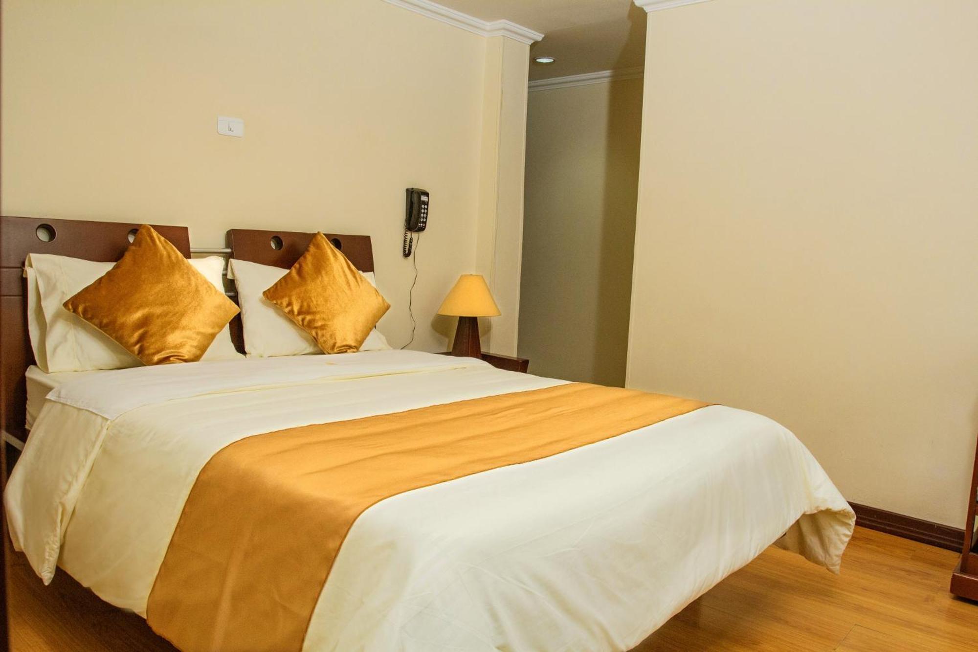 Hotel Senegal Pasto Buitenkant foto